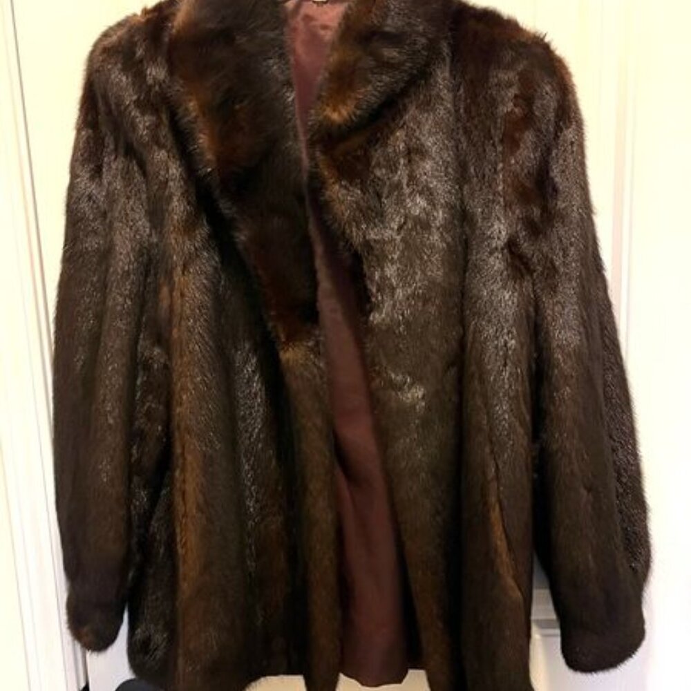 Vintage Mahogany Mink Jacket 29” Male Split, Small Wing Collar, Banded Cuffs